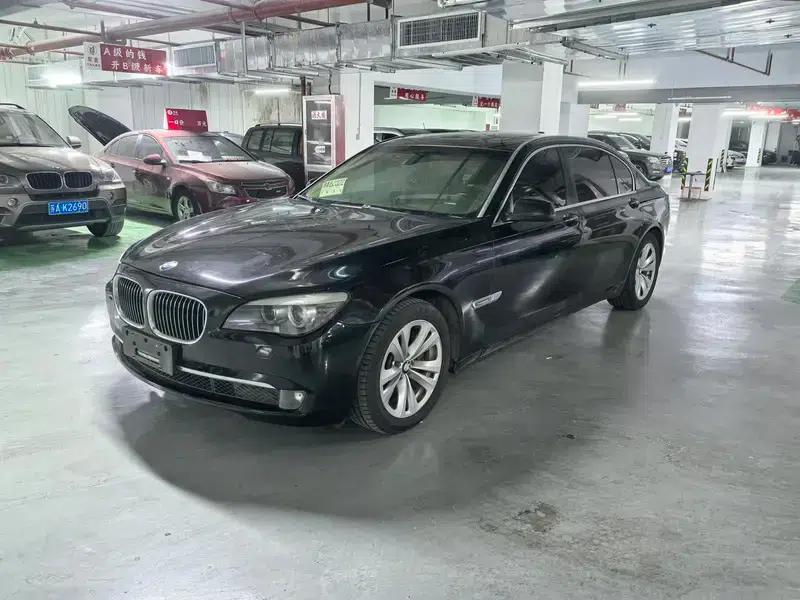 BMW 7 Series 2009 730Li Luxury — миниатюра 1
