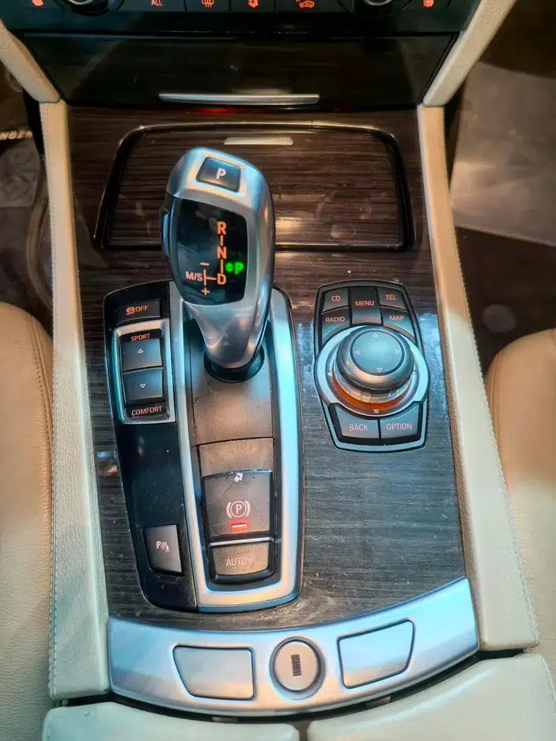 BMW 7 Series 2009 730Li Luxury — миниатюра 13