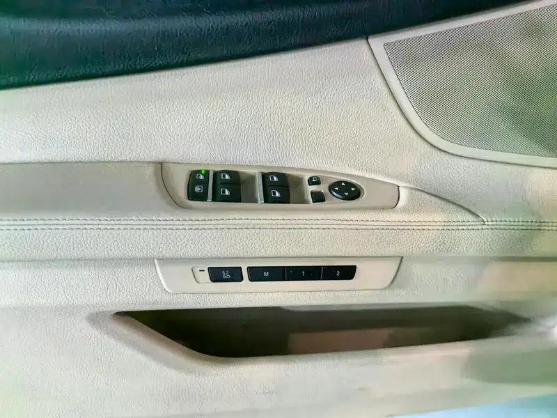 BMW 7 Series 2009 730Li Luxury — миниатюра 10