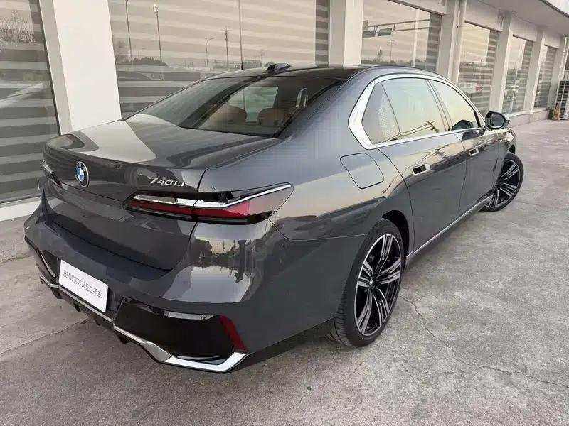 2023 BMW 7 Series 740Li Luxury M Sport Package — миниатюра 5