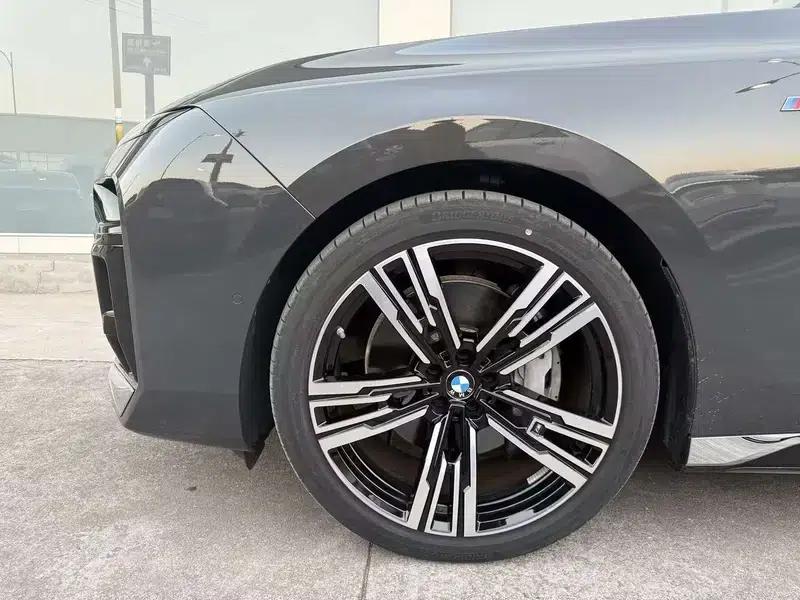 2023 BMW 7 Series 740Li Luxury M Sport Package — миниатюра 7
