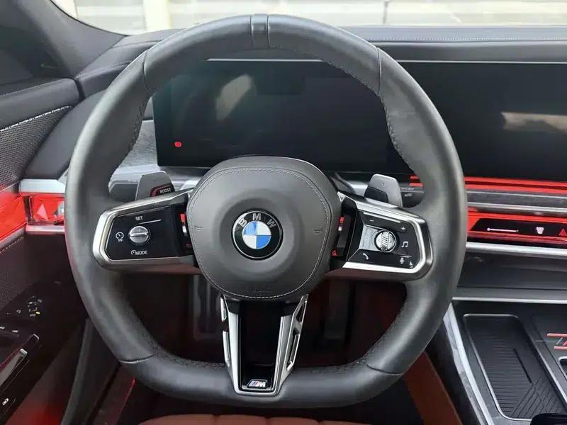 2023 BMW 7 Series 740Li Luxury M Sport Package — миниатюра 10