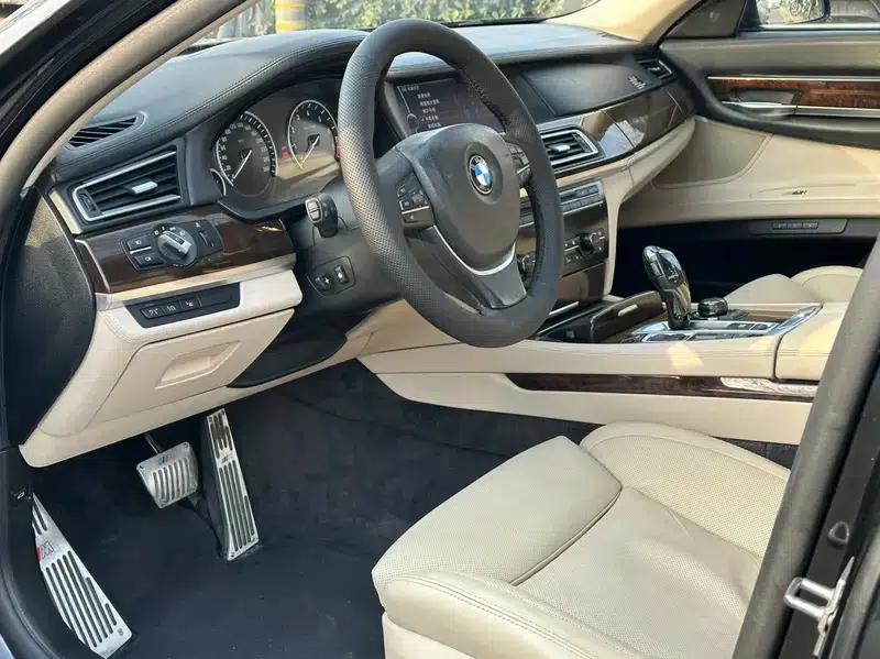 2010 BMW 7 Series 760Li — миниатюра 11