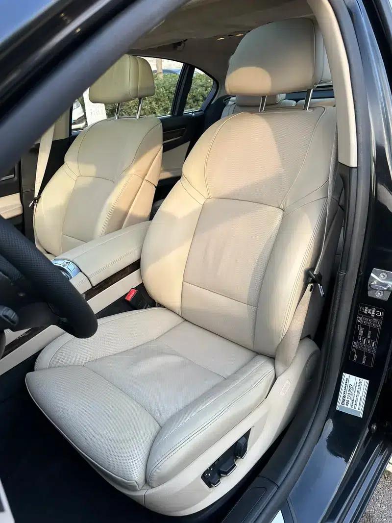 2010 BMW 7 Series 760Li — миниатюра 12