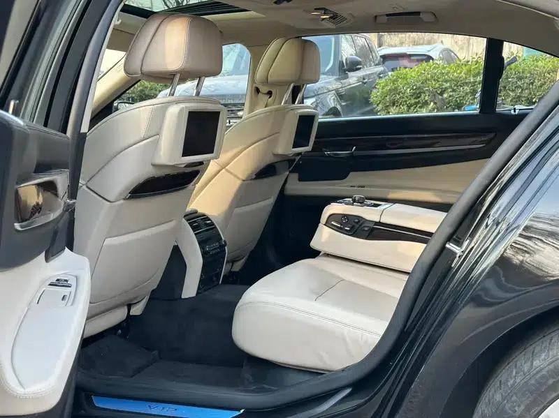 2010 BMW 7 Series 760Li — миниатюра 13