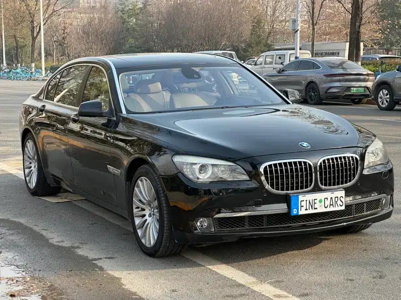 2010 BMW 7 Series 760Li — миниатюра 3