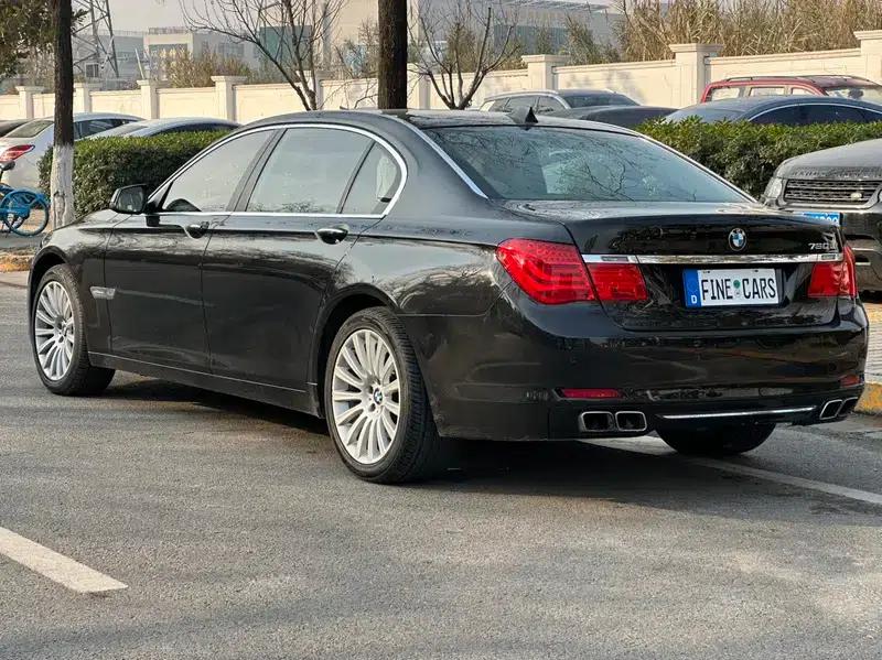 2010 BMW 7 Series 760Li — миниатюра 4