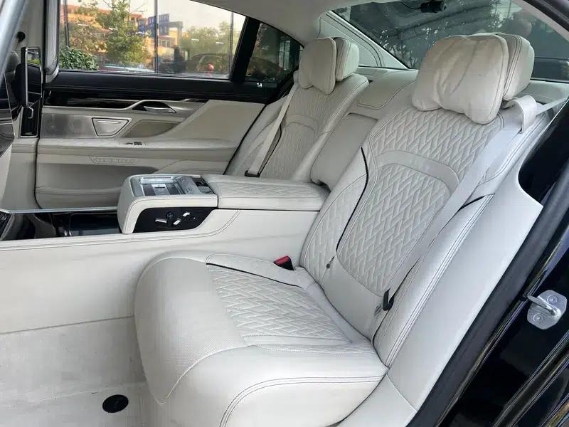 2019 BMW 7 Series 750Li xDrive V8 Luxury Package — миниатюра 9