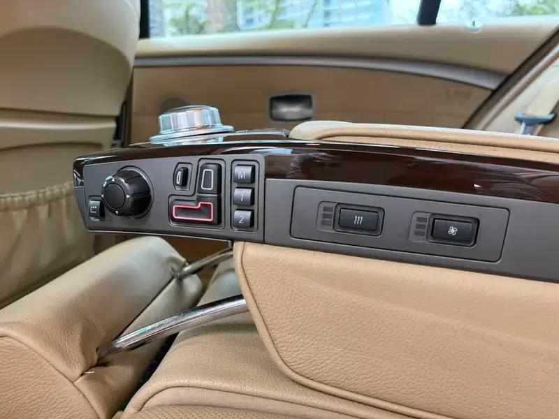BMW 7 Series 2005 740Li — миниатюра 22