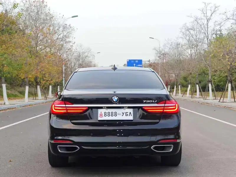 2017 BMW 7 Series 730Li Leading Edition — миниатюра 5