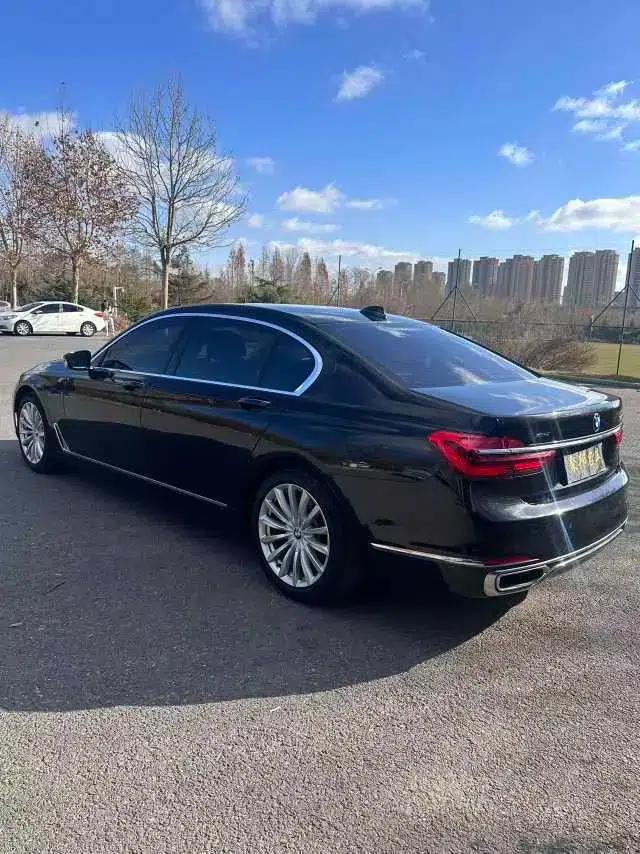 2016 BMW 7 Series 740Li Leading Edition — миниатюра 3