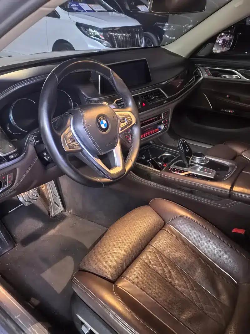 2016 BMW 7 Series 740Li Leading Edition — миниатюра 8