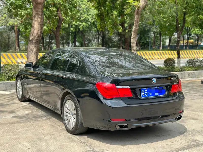BMW 7 Series 2010 750Li — миниатюра 4