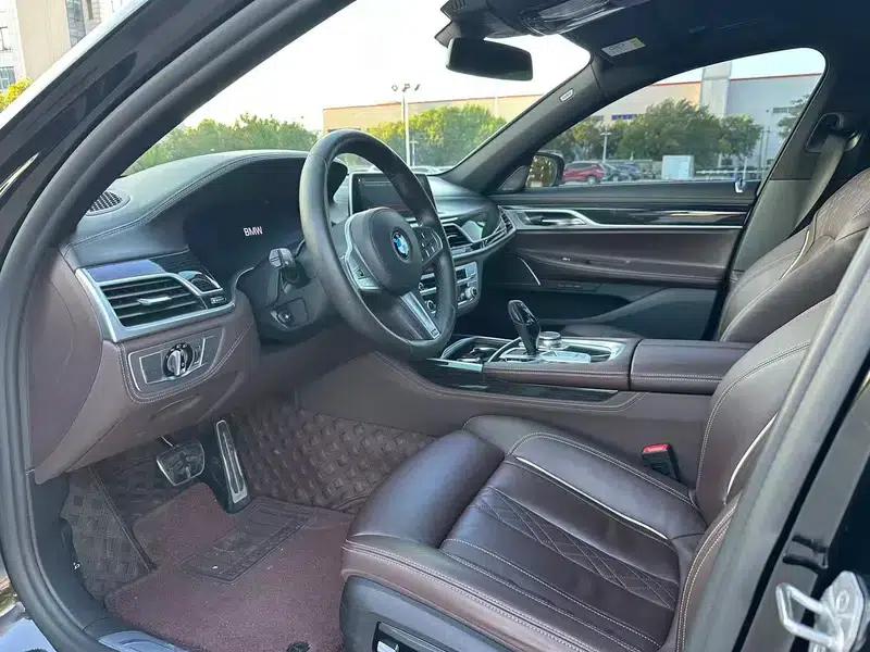 2019 BMW 7 Series Facelift 730Li M Sport Package — миниатюра 11