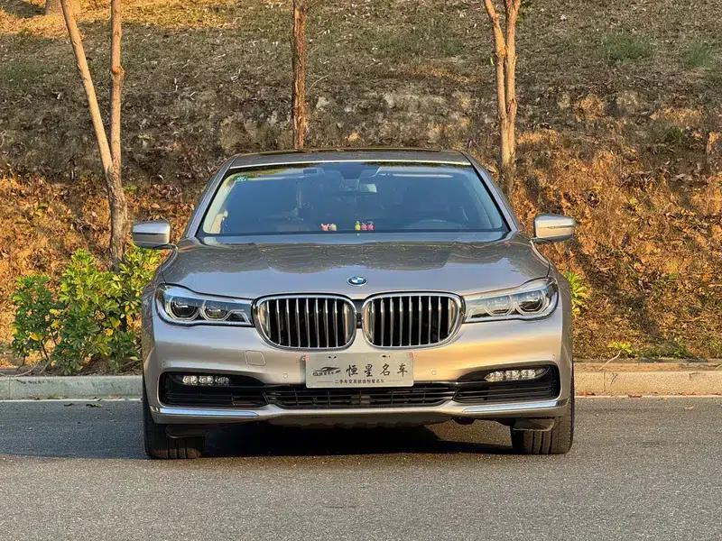 2018 BMW 7 Series 730Li Luxury Package — миниатюра 2