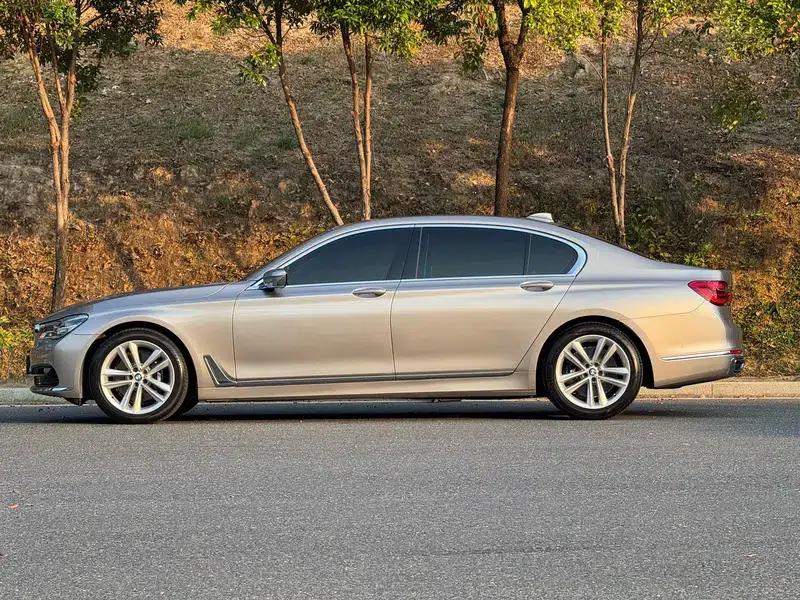 2018 BMW 7 Series 730Li Luxury Package — миниатюра 4