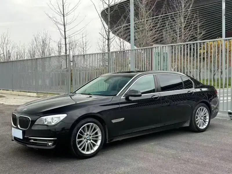 BMW 7 Series 2014 730Li Luxury Edition — миниатюра 1