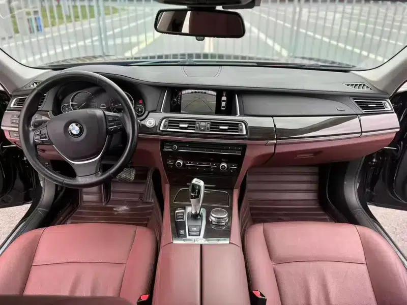 BMW 7 Series 2014 730Li Luxury Edition — миниатюра 7