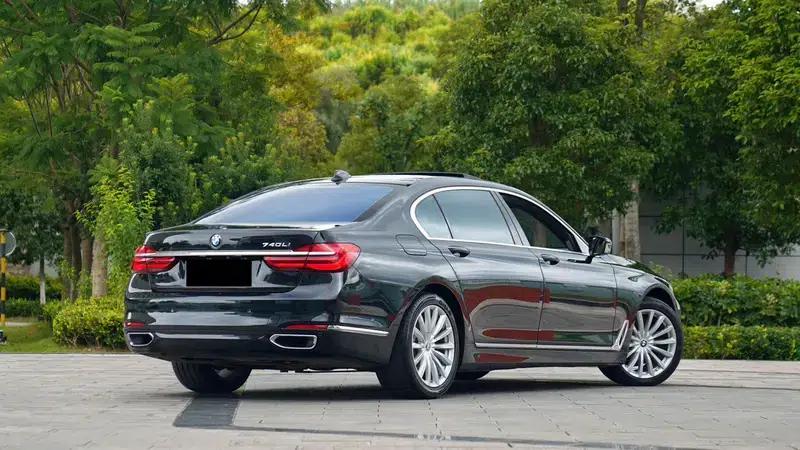 2016 BMW 7 Series 740Li Luxury — миниатюра 3