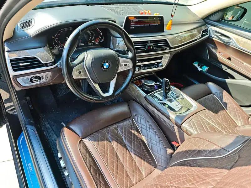 2019 BMW 7 Series 740Li Leading Luxury Package — миниатюра 14