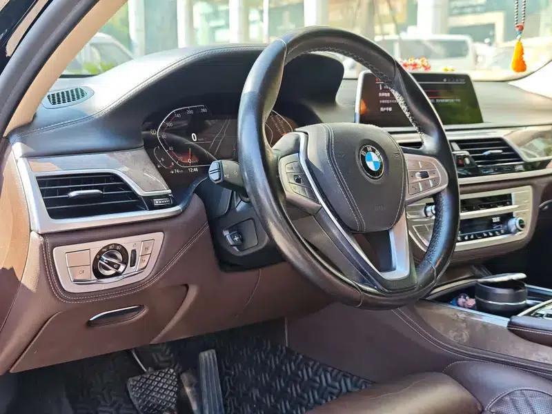 2019 BMW 7 Series 740Li Leading Luxury Package — миниатюра 15