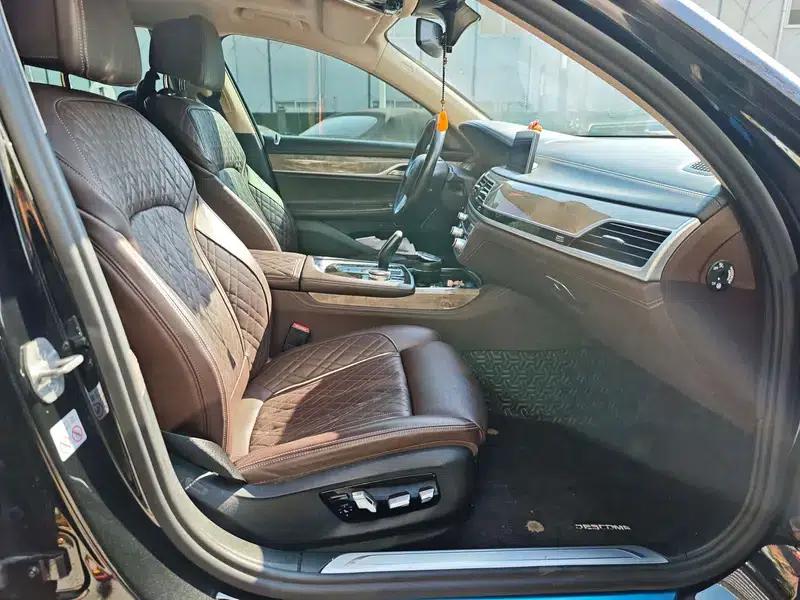 2019 BMW 7 Series 740Li Leading Luxury Package — миниатюра 7