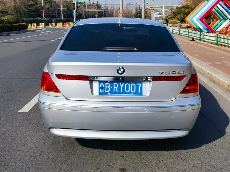 BMW 7 Series 2004 745Li — миниатюра 6