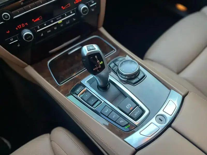 2013 BMW 7 Series 750Li xDrive — миниатюра 19