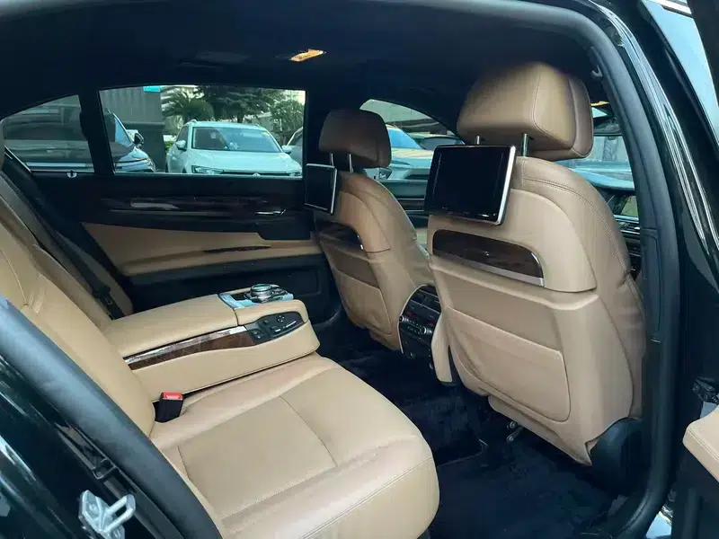 2013 BMW 7 Series 750Li xDrive — миниатюра 23