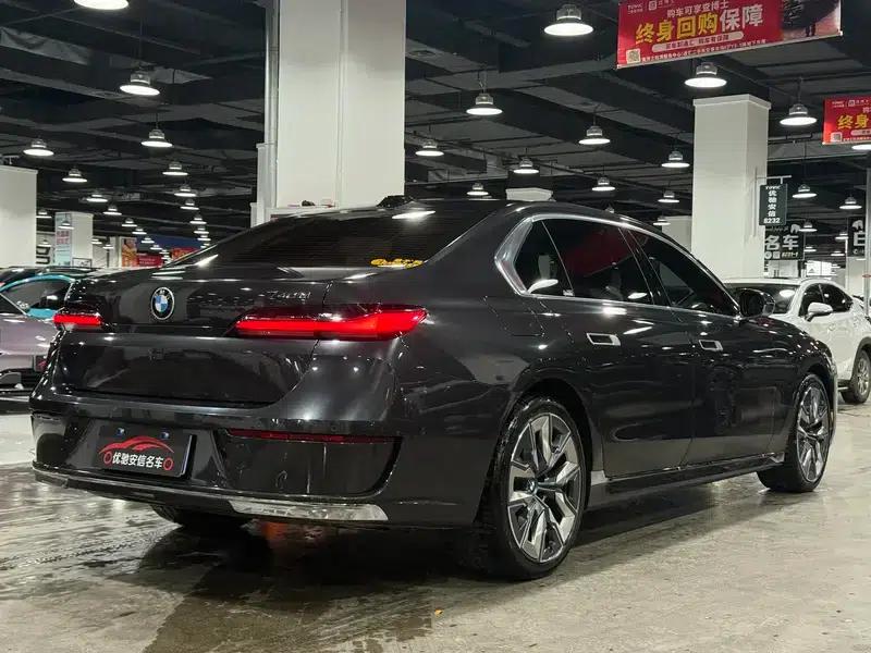 2023 BMW 7 Series 740Li Leading Luxury Package — миниатюра 6