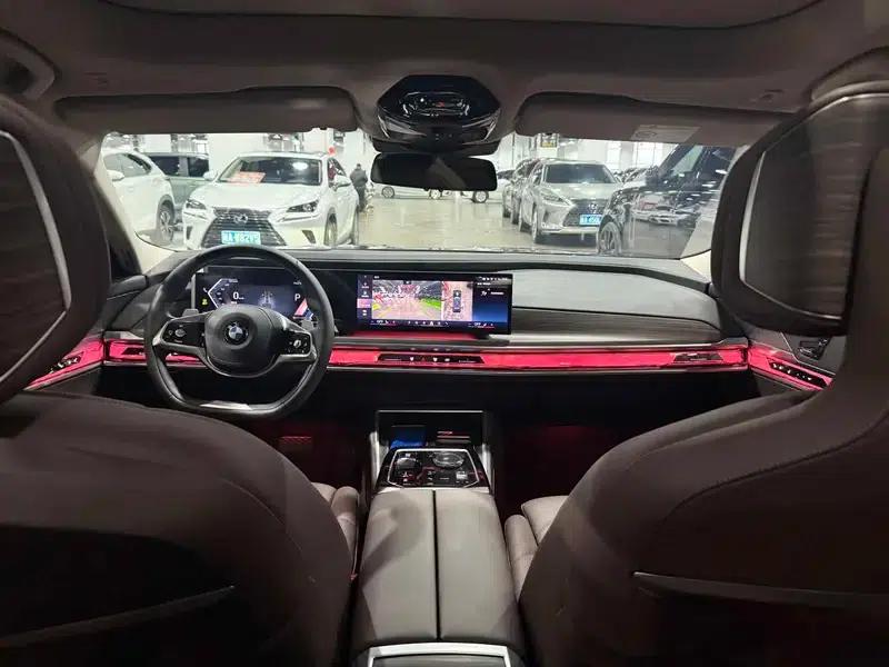 2023 BMW 7 Series 740Li Leading Luxury Package — миниатюра 7