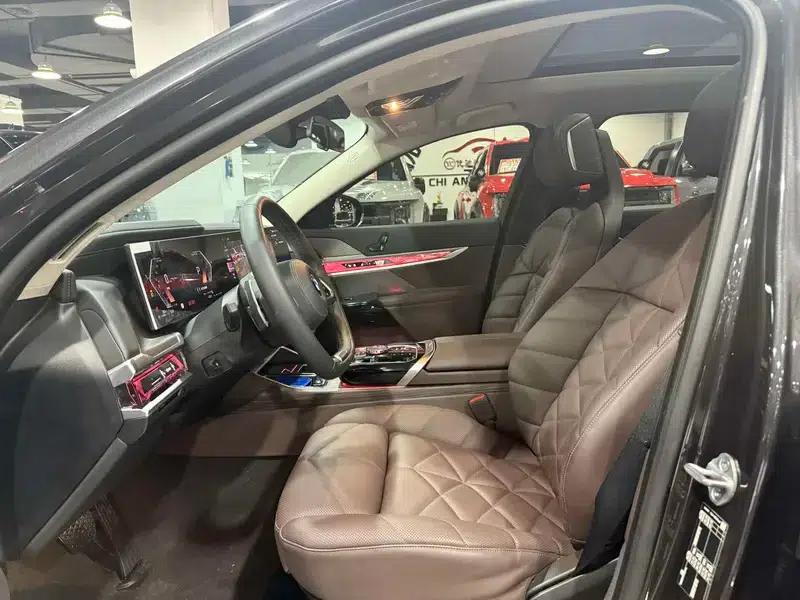 2023 BMW 7 Series 740Li Leading Luxury Package — миниатюра 8