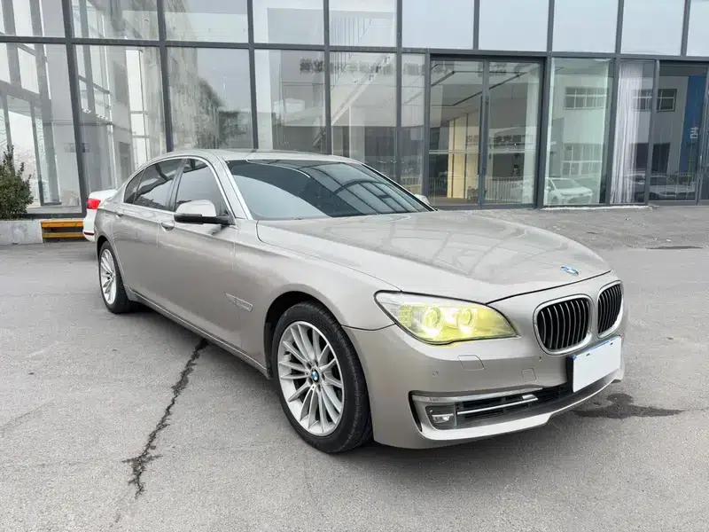 2013 BMW 7 Series 740Li Leading Edition — миниатюра 3