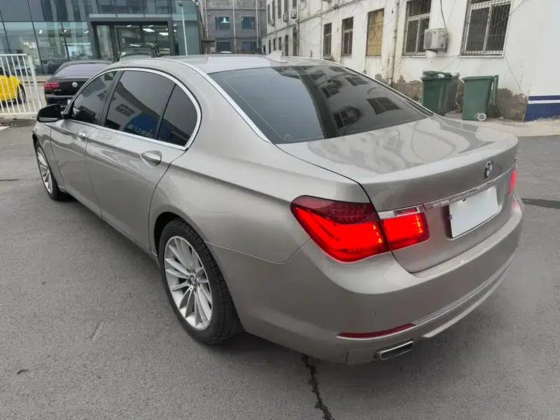 2013 BMW 7 Series 740Li Leading Edition — миниатюра 5