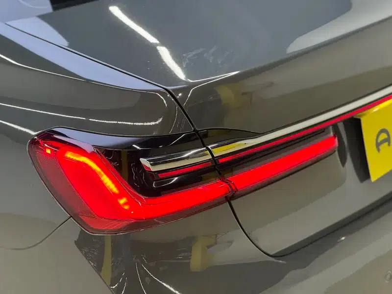 2019 BMW 7 Series Facelift 740Li Leading Luxury Package — миниатюра 13