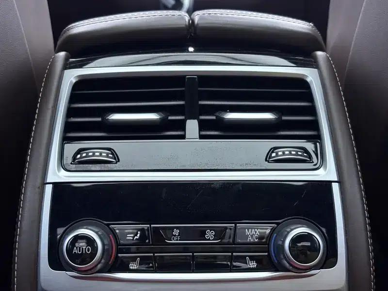2021 BMW 7 Series 730Li M Sport Package — миниатюра 13