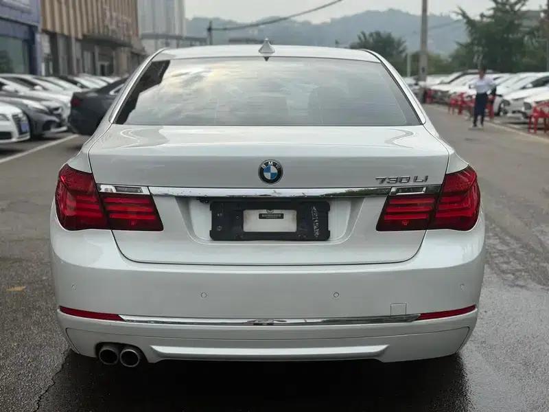 BMW 7 Series 2013 730Li Leading Edition — миниатюра 5
