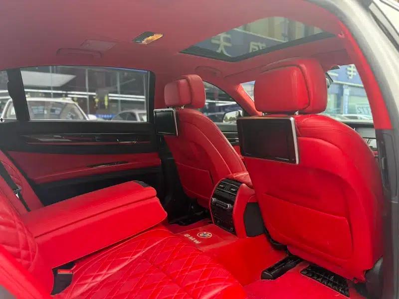 BMW 7 Series 2013 730Li Leading Edition — миниатюра 9