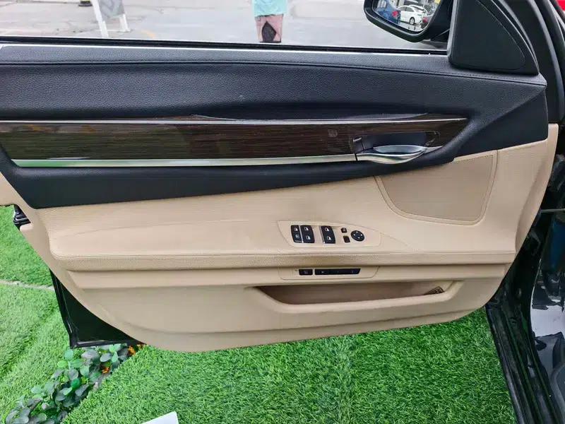 BMW 7 Series 2009 730Li Luxury — миниатюра 10