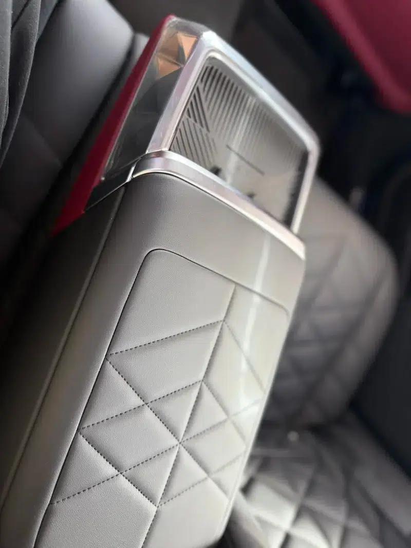 2023 BMW 7 Series 735Li M Sport Package — миниатюра 12