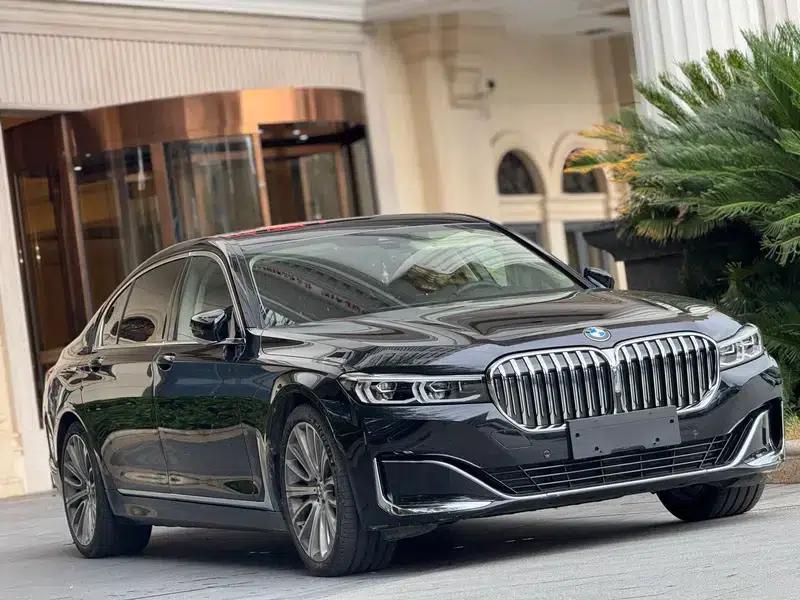 2021 BMW 7 Series 740Li Leading Edition M Sport Package — миниатюра 3