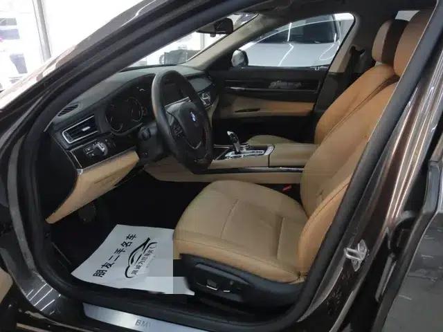 BMW 7 Series 2014 730Li Luxury Edition — миниатюра 11