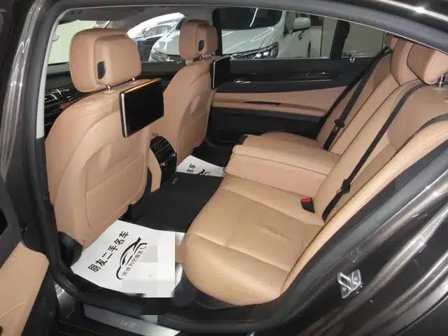 BMW 7 Series 2014 730Li Luxury Edition — миниатюра 13