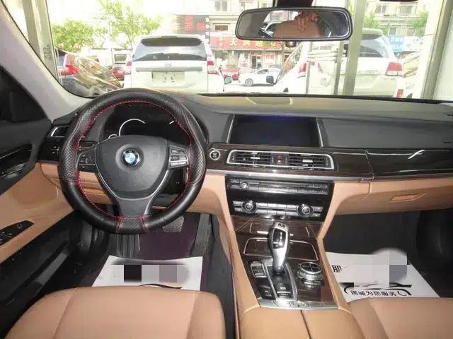 BMW 7 Series 2014 730Li Luxury Edition — миниатюра 9