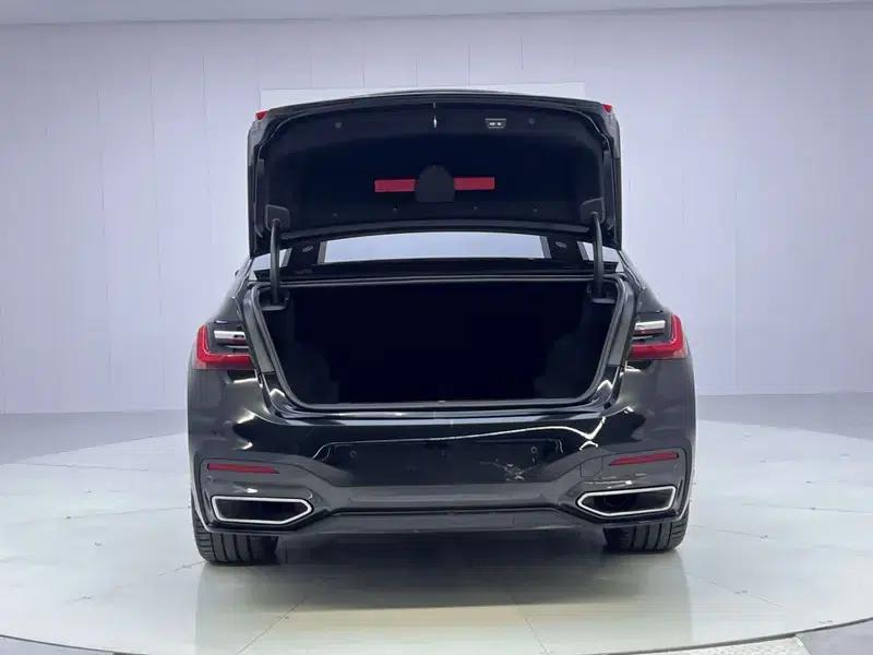 2019 BMW 7 Series Facelift 740Li Leading Edition M Sport Package — миниатюра 6