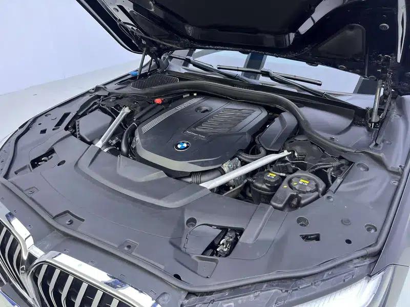 2019 BMW 7 Series Facelift 740Li Leading Edition M Sport Package — миниатюра 10