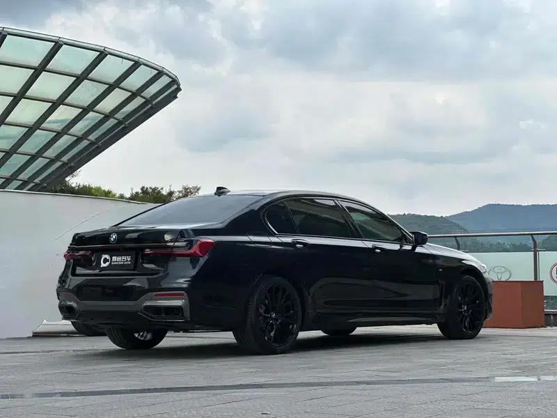 2019 BMW 7 Series 740Li Leading Edition M Sport Package — миниатюра 7