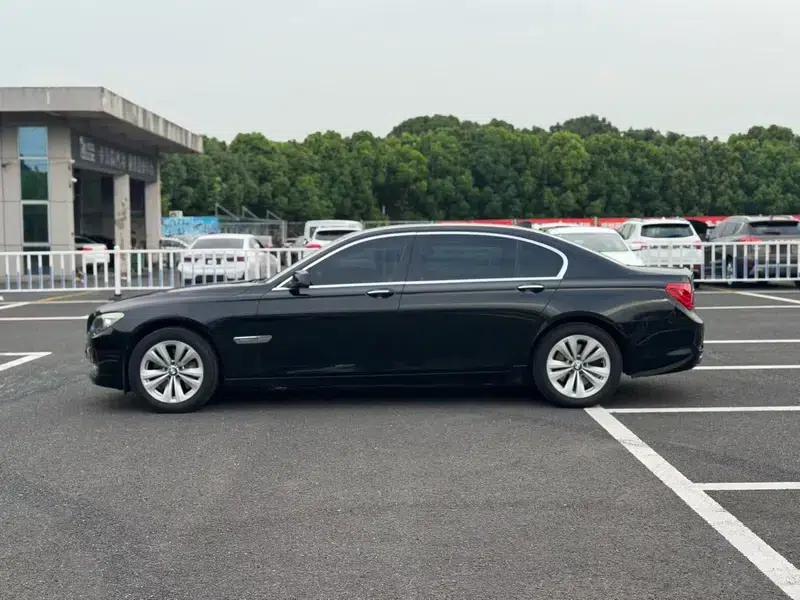 2011 BMW 7 Series 730Li Elegant Edition — миниатюра 3