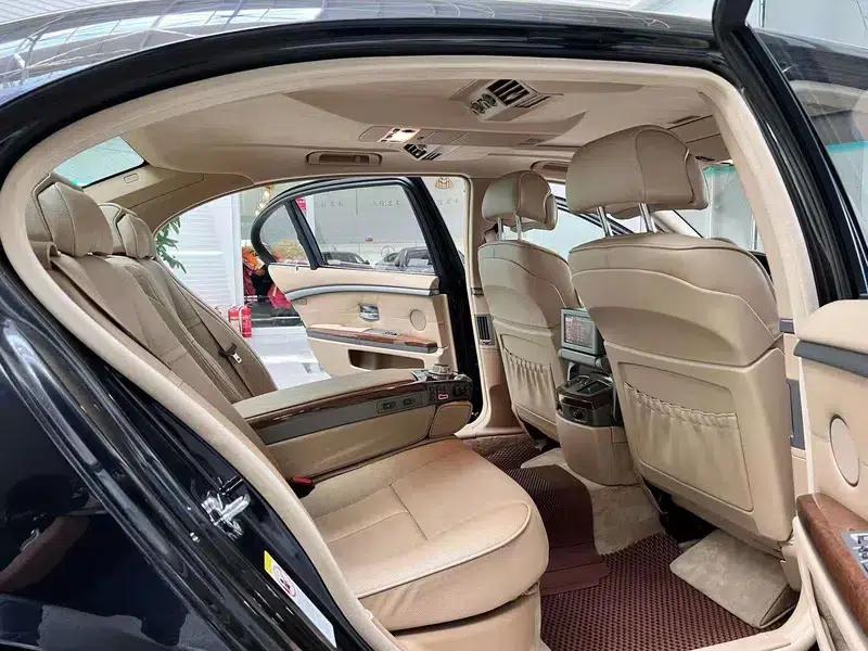 BMW 7 Series 2005 750Li — миниатюра 9