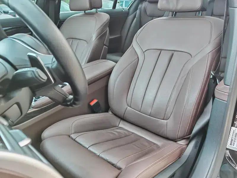 2018 BMW 7 Series 730Li Leading Edition M Sport Package — миниатюра 25